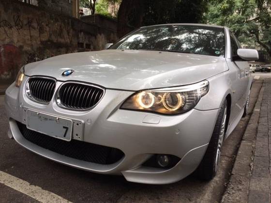 BMW 550i 4.8 SPORT SEDAN V8 32V GASOLINA 4P AUTOMÁTICO BMW 550i 4.8 SPORT SEDAN V8 32V GASOLINA 4P AUTOMÁTICO